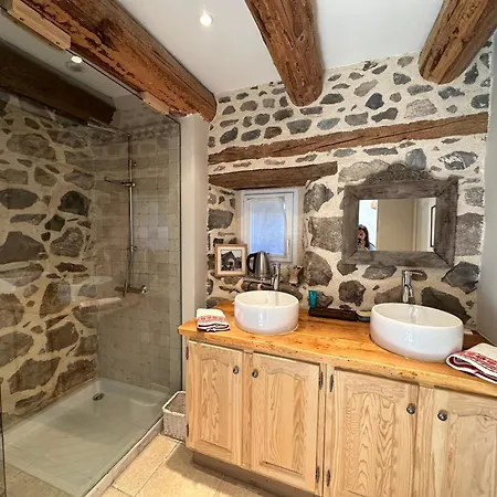 Au Coeur Des Lacs Calme Absolu Et Confort Moderne Holiday home